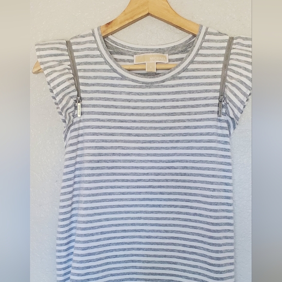 Michael Kors Gray & White Striped Cotton Flutter  Ruffle Sleeves Casual Dress - Picture 3 of 9